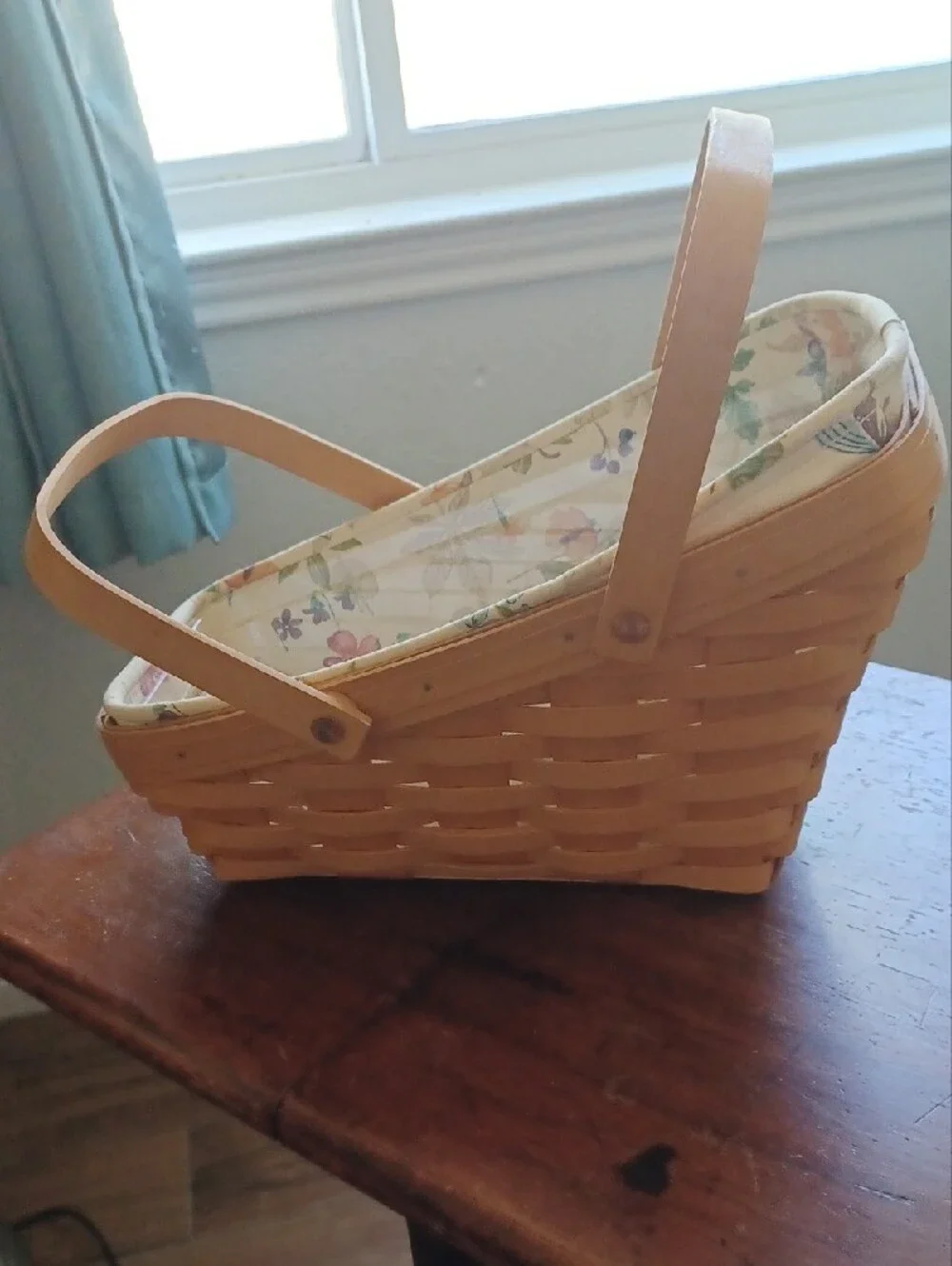 Longaberger Floral-Lined Woven Basket in Cream and Green